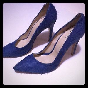 Blue Textured Pumps